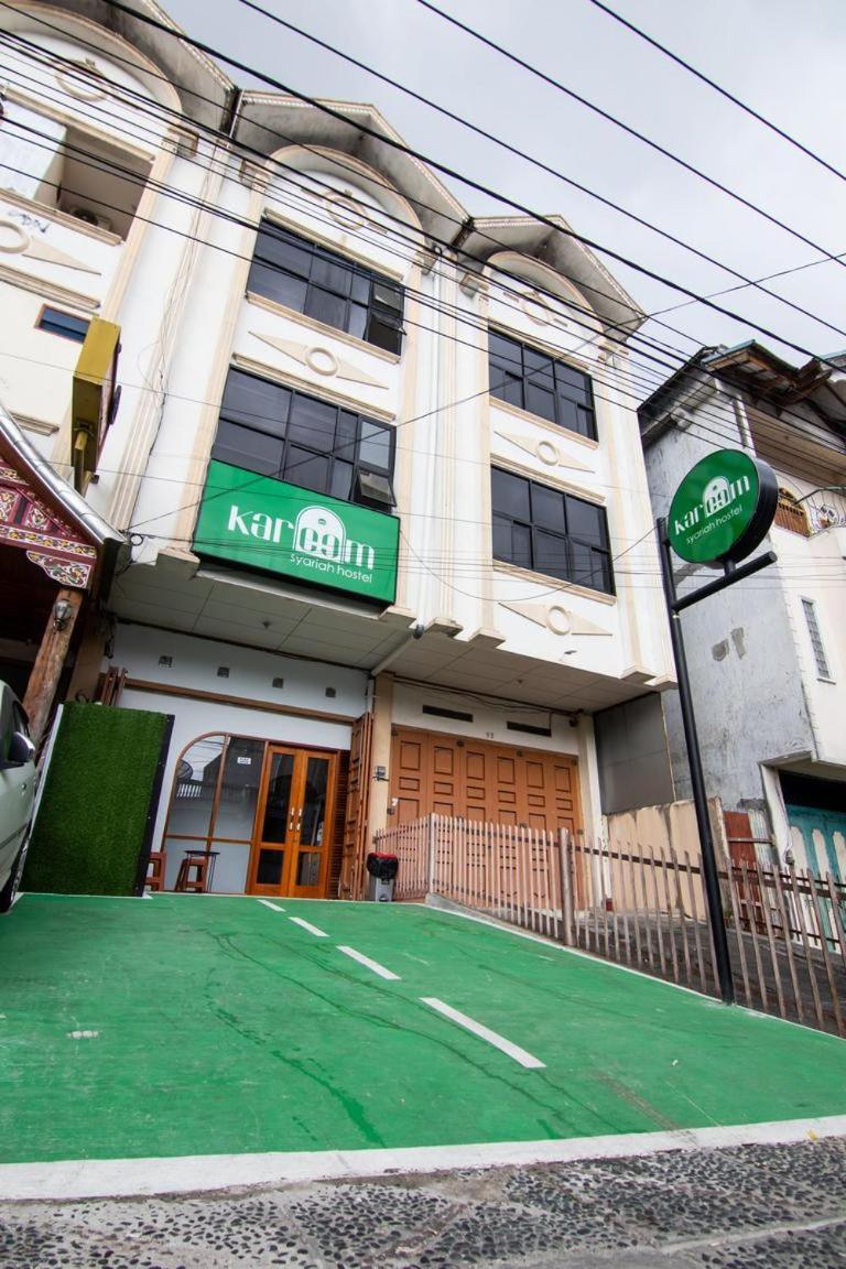 Kareem Syariah Hostel Bukittinggi Kültér fotó
