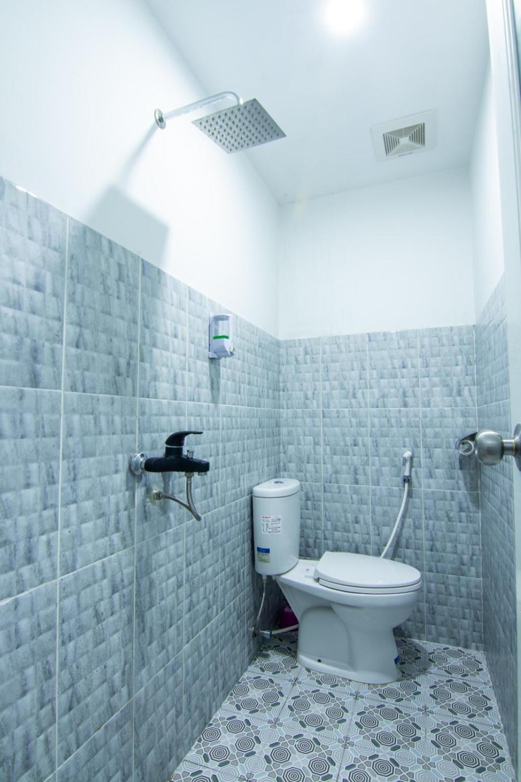 Kareem Syariah Hostel Bukittinggi Kültér fotó